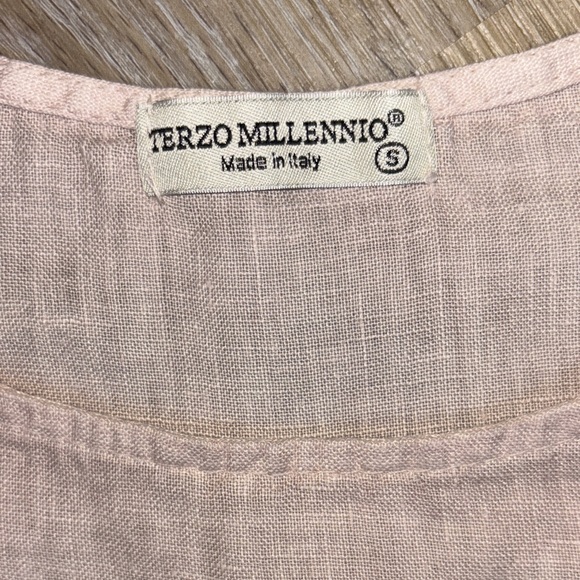 Terzo Millennio Top Small Beige 100% Linen Button Back Hi Low Hem Pullover Shirt - Picture 11 of 16